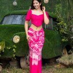 Hot pink tie dye lungi